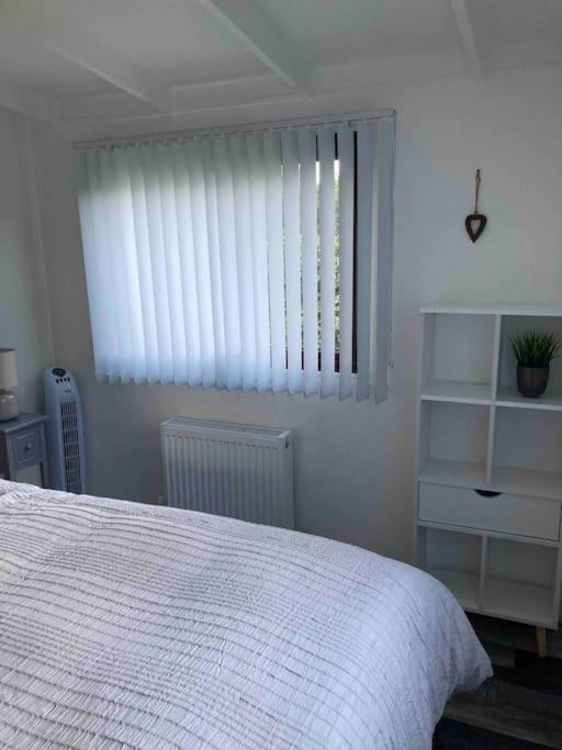 Cwtch Cymru Lodge 7F Caer Beris Holiday Lodge Park بيلث ويلز المظهر الخارجي الصورة