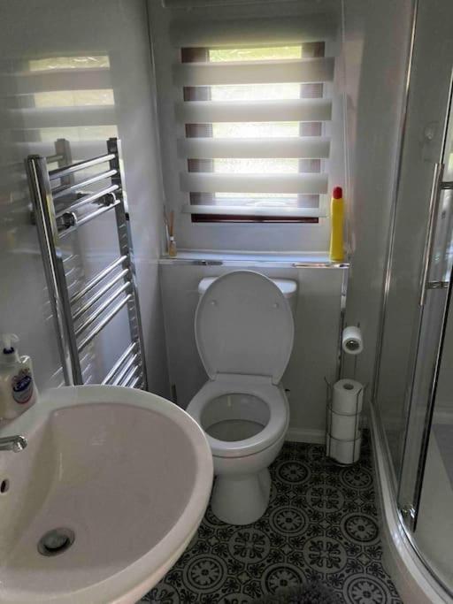 Cwtch Cymru Lodge 7F Caer Beris Holiday Lodge Park بيلث ويلز المظهر الخارجي الصورة