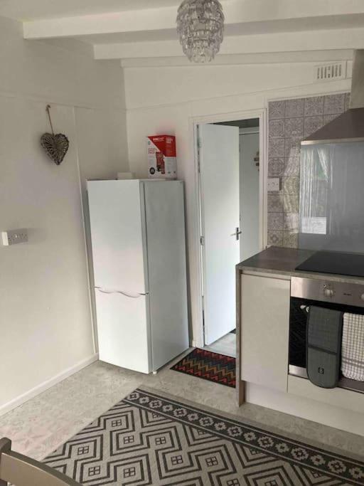 Cwtch Cymru Lodge 7F Caer Beris Holiday Lodge Park بيلث ويلز المظهر الخارجي الصورة